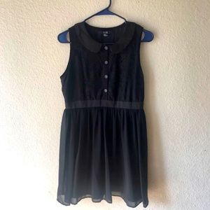 FOREVER 21 Black Lace Sleeveless Dress
